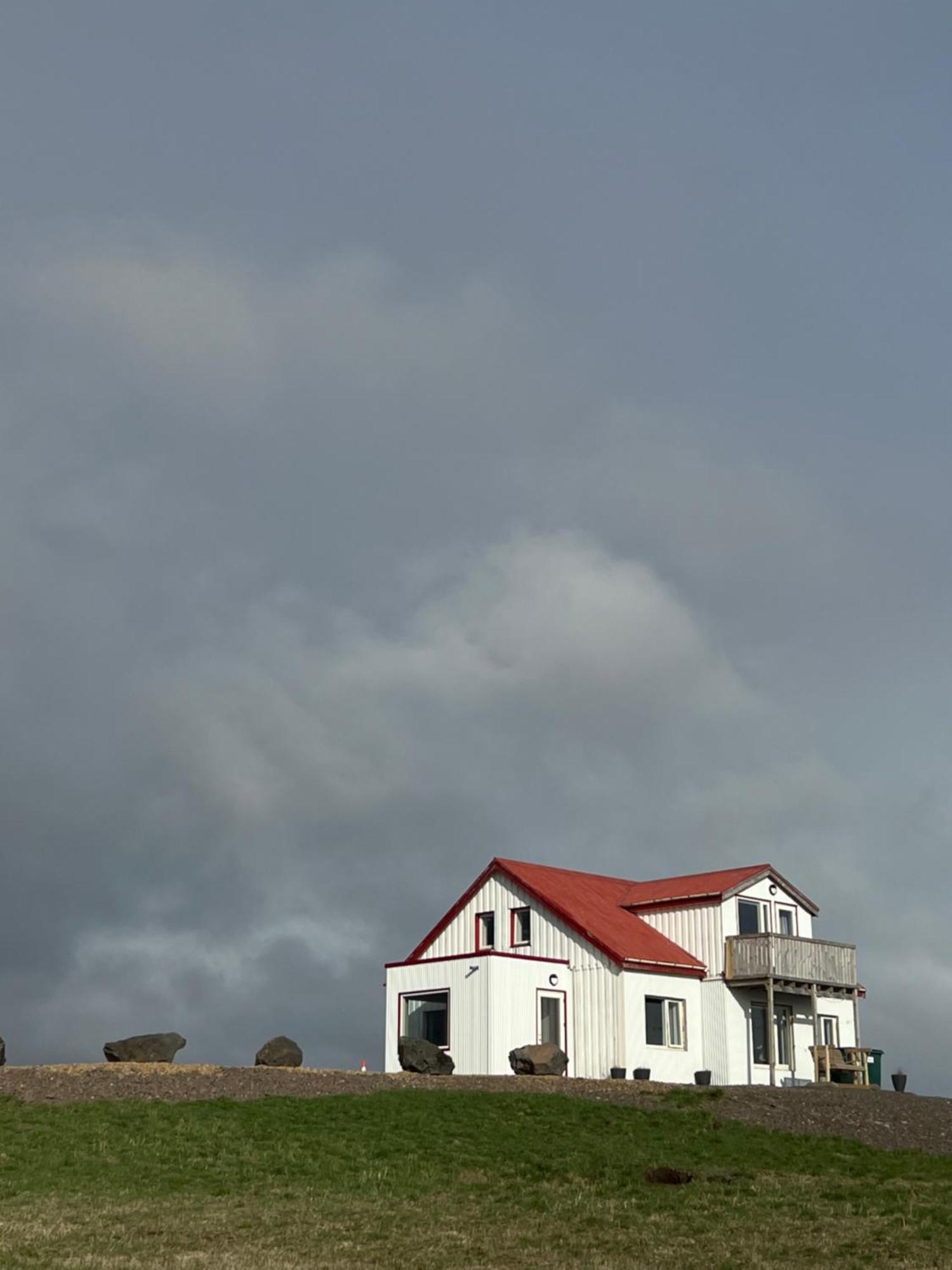 Sauthanes Guesthouse Hofn Exterior photo